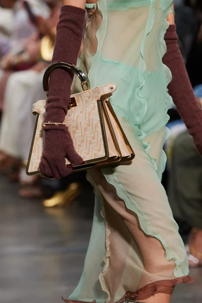 Look 68